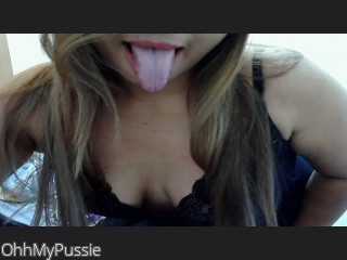 Webcam model OhhMyPussie from CamContacts