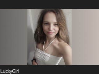 Webcam model LuckyGirl from CamContacts