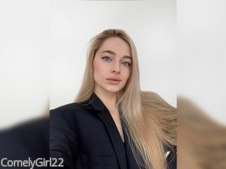 ComelyGirl22