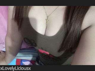 Webcam model xLovelyLiciousx profile picture
