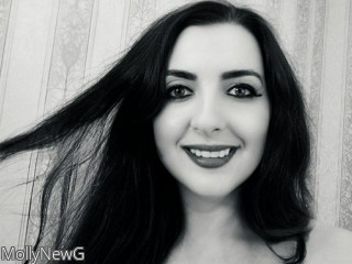 Webcam model MollyNewG from CamContacts