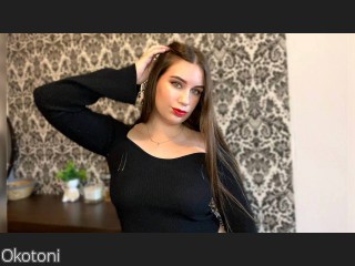 Webcam model Okotoni from CamContacts