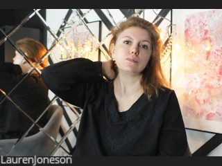 Webcam model LaurenJoneson from CamContacts