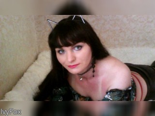 Webcam model IvyFox from CamContacts