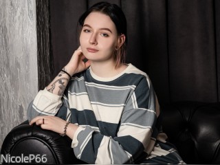 Webcam model NicoleP66 from CamContacts
