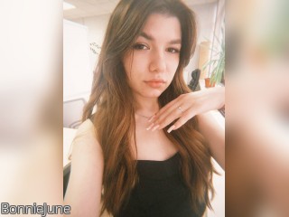 Webcam model BonnieJune from CamContacts profile picture Webcam model BonnieJune from CamContacts