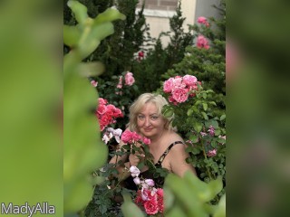 Webcam model MadyAlla from CamContacts profile picture Webcam model MadyAlla from CamContacts