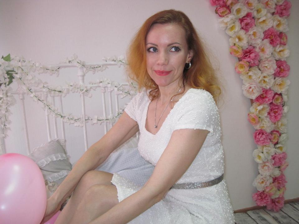 Webcam chat profile for YourLovelyLady: Outfits