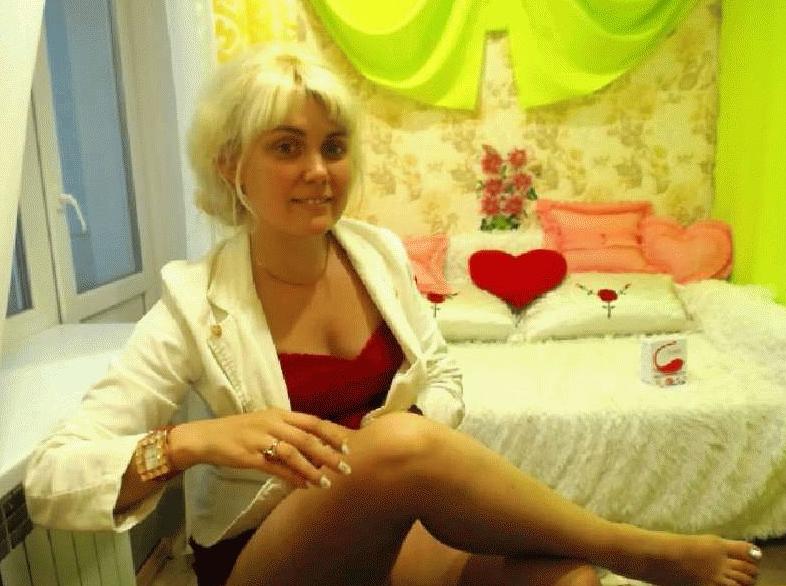 Webcam chat profile for milkymilkees: Leather