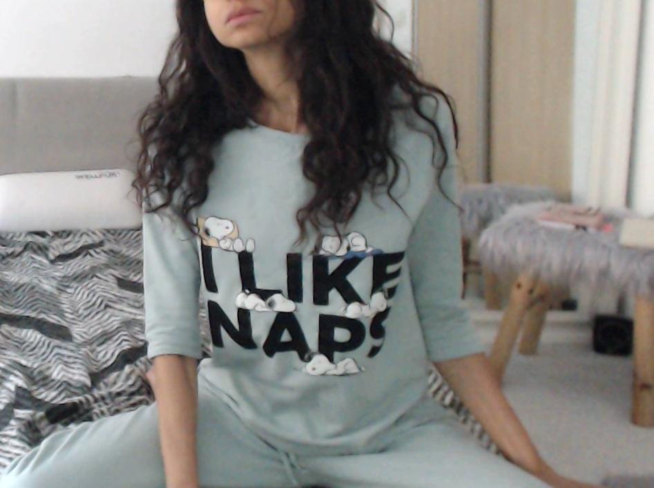 Webcam chat profile for LongSkinnyLegs: Dancing