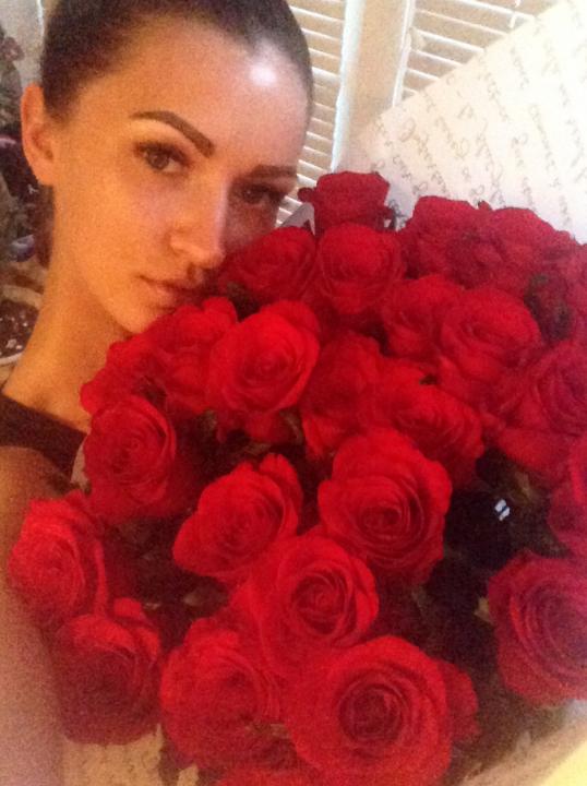 Webcam chat profile for funnyhotblondy: Kissing