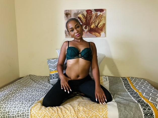 Webcam chat profile for Chantel98: Exhibition