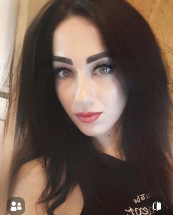 Webcam chat profile for 001Mistress