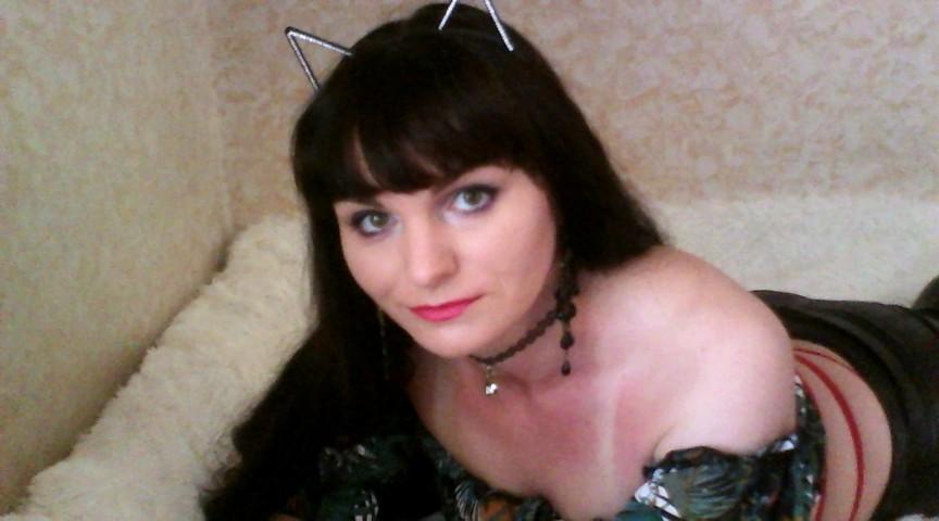 Webcam chat profile for IvyFox: Bondage & discipline