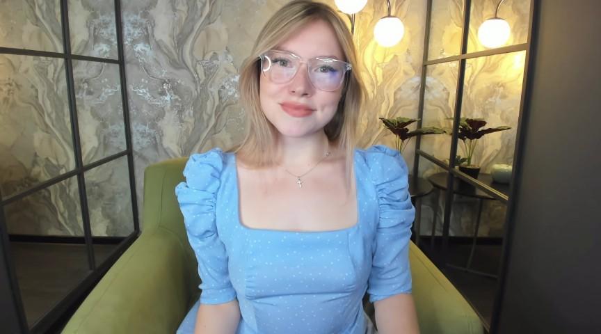 Webcam chat profile for SilviaSea: Legs, feet & shoes