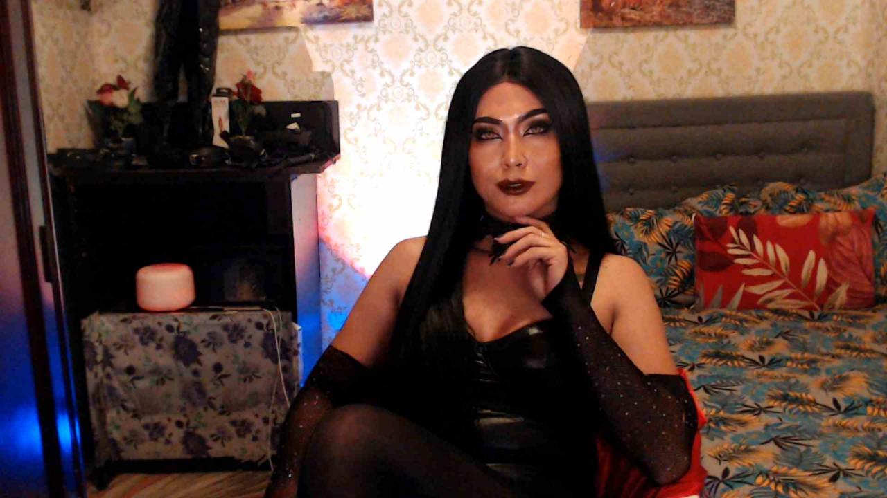 Webcam chat profile for CravingContessa: Bondage & discipline