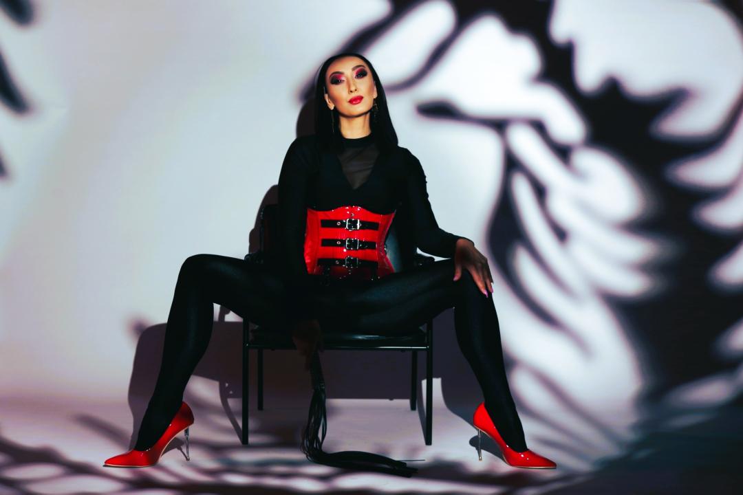 Webcam chat profile for DoraMoore: Dominatrix