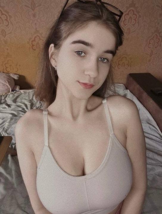 Webcam chat profile for Amandaa: Outfits