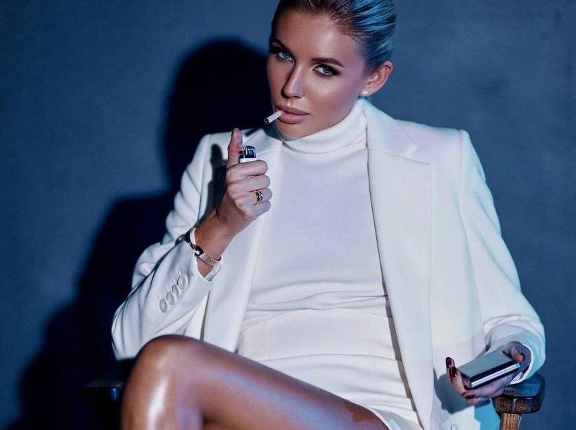 Webcam chat profile for SherenX: Outfits