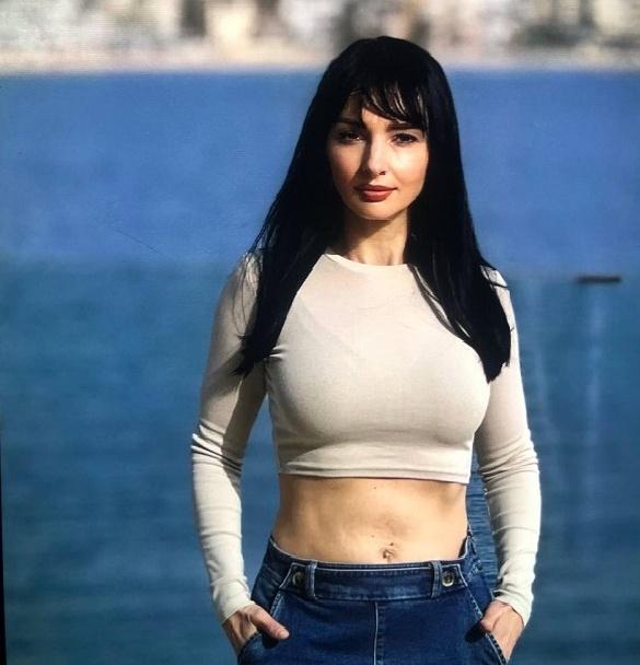 Webcam chat profile for DiamaraBellezza: Cooking