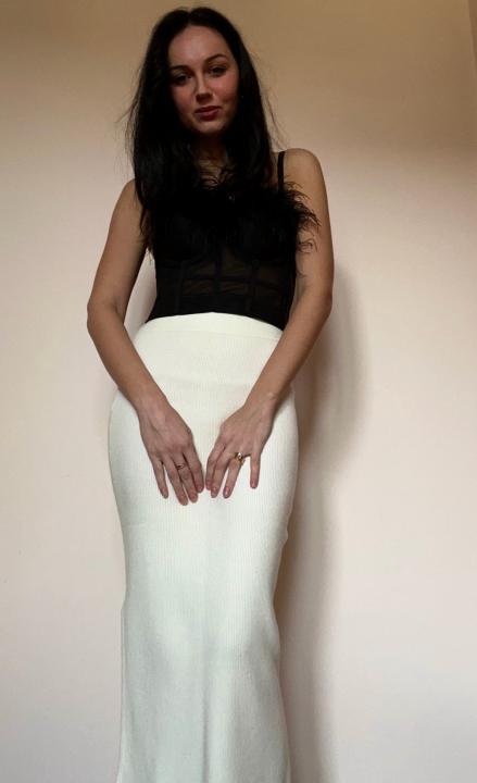 Webcam chat profile for MoonVelvet: Travel