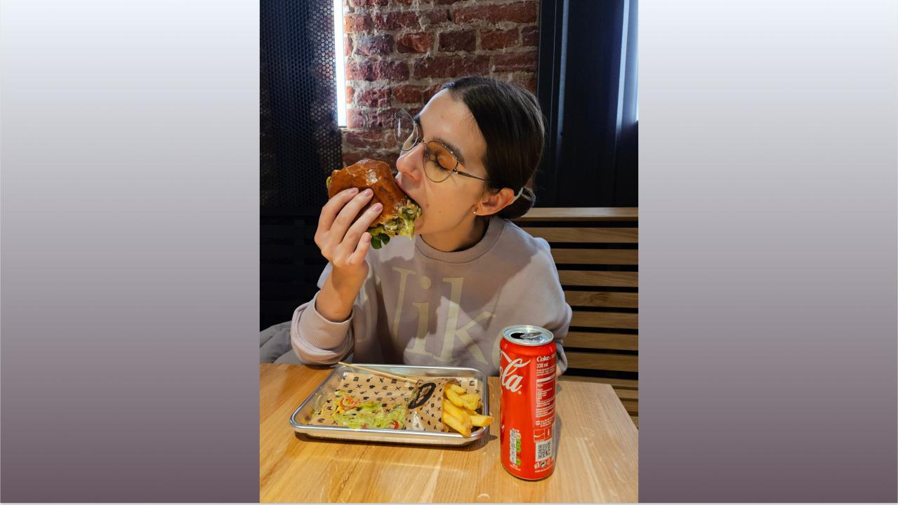 Webcam chat profile for Oliviia: Dancing