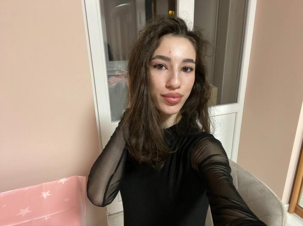 Webcam chat profile for CristalLady: Outfits