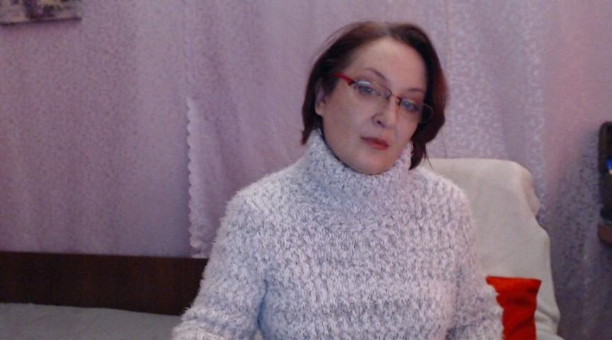 Webcam chat profile for justwoman4u: Smoking