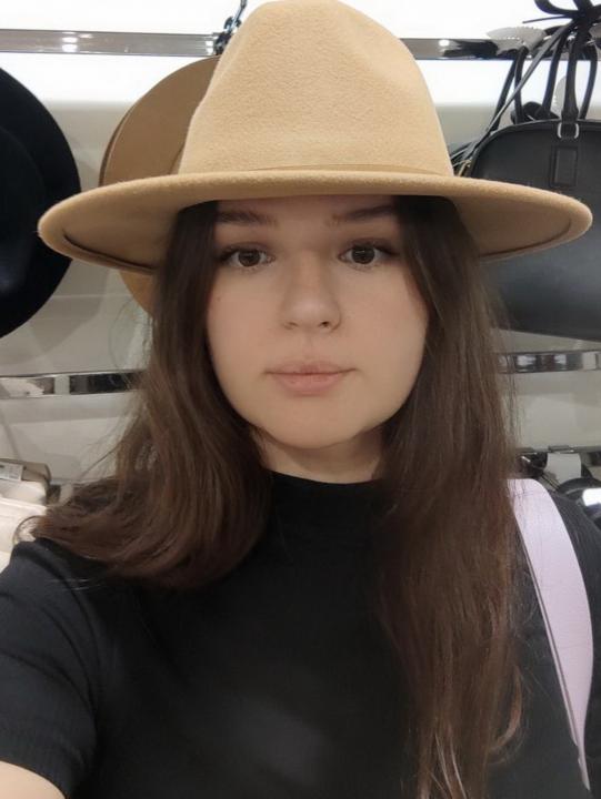 Webcam chat profile for EnchantingLuna: Travel