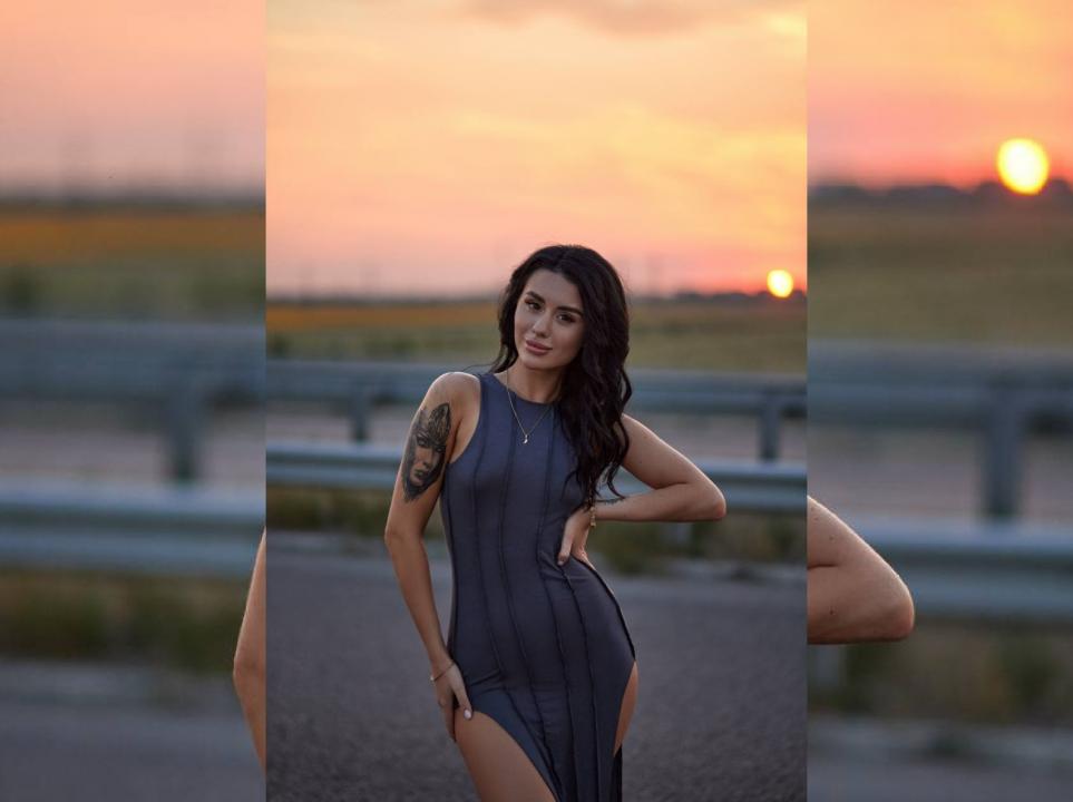 Webcam chat profile for withloveMonika: Outfits