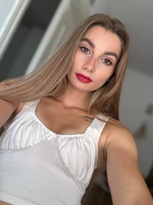 Webcam chat profile for L1ttleAngel: Dancing