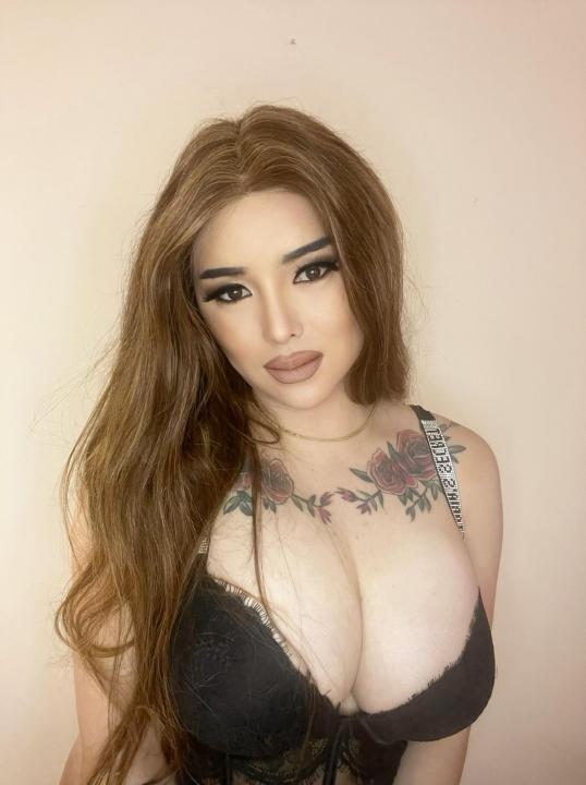 Webcam chat profile for MyNameIsWow: Bondage & discipline