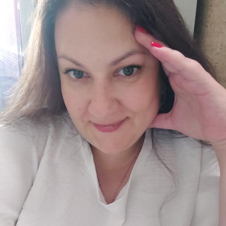 Webcam chat profile for DarkHoney