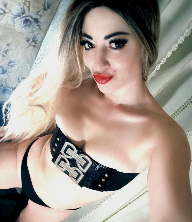 Webcam chat profile for lionessforever1: Bondage & discipline