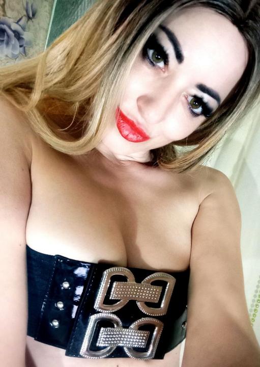 Webcam chat profile for lionessforever1: Bondage & discipline