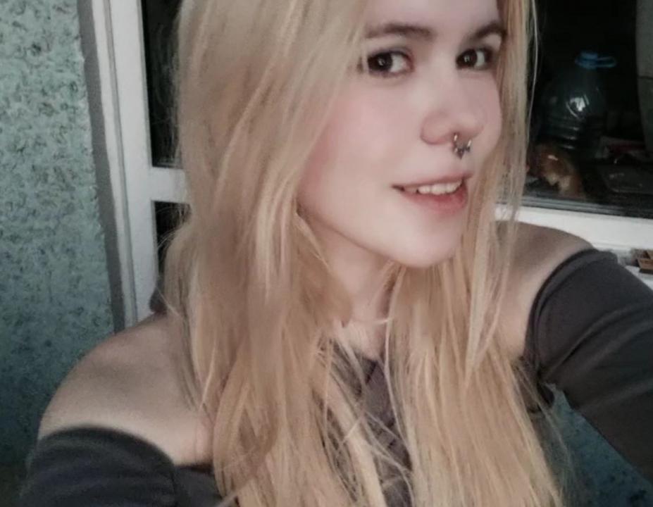 Webcam chat profile for PandaPop: Ask about my Hobbies