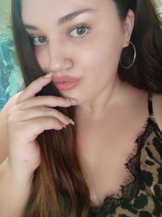 Webcam chat profile for SweetPie: Latex & rubber