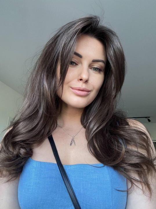 Webcam chat profile for MerelinN: Outfits