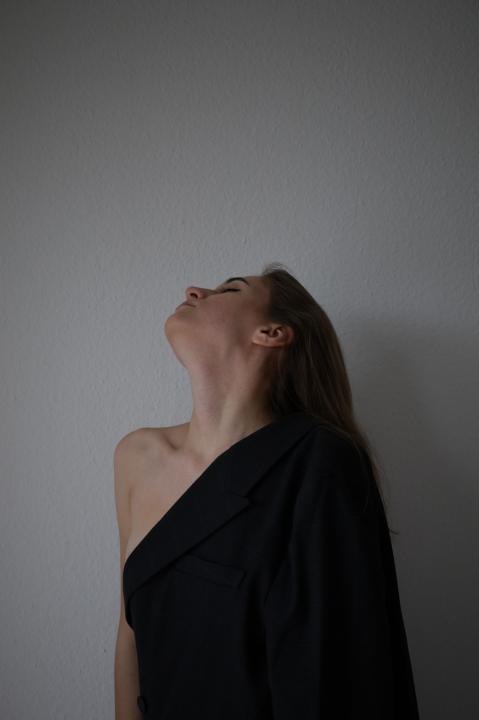 Webcam chat profile for BlissfulElle: Smoking
