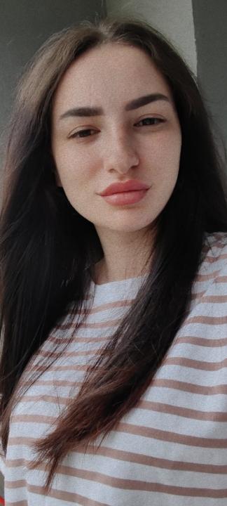 Webcam chat profile for LunaWaves: Ask about my Hobbies