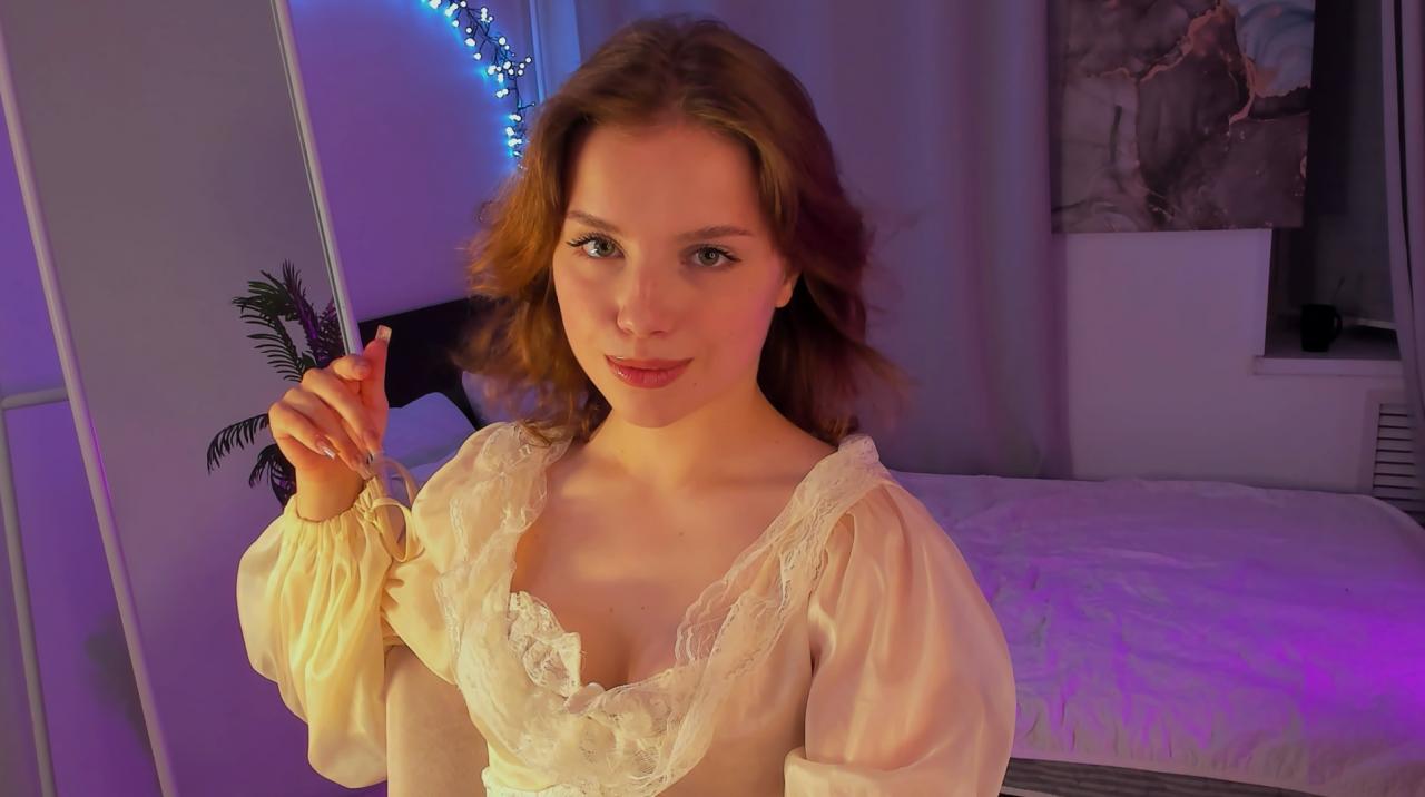 Webcam chat profile for GabiAddams: Legs, feet & shoes