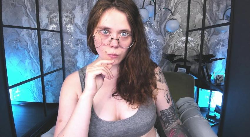 Webcam chat profile for SophiePure: Bondage & discipline