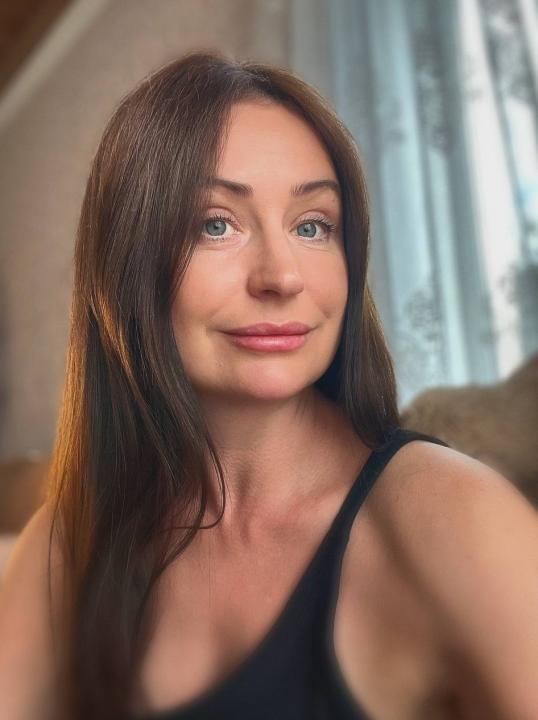 Webcam chat profile for ByteDoll: Ask about my Hobbies