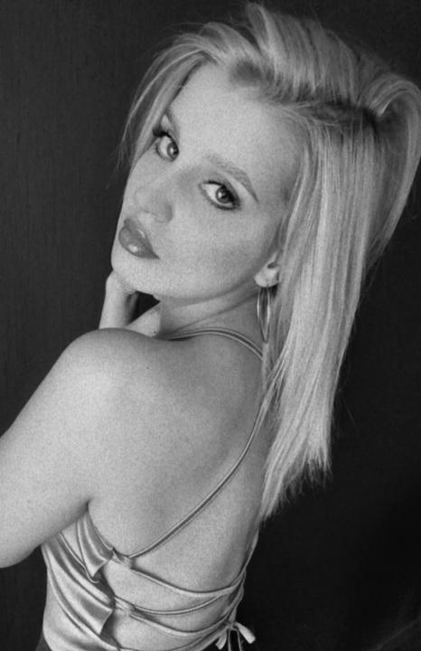 Webcam chat profile for Ledyluck: Leather