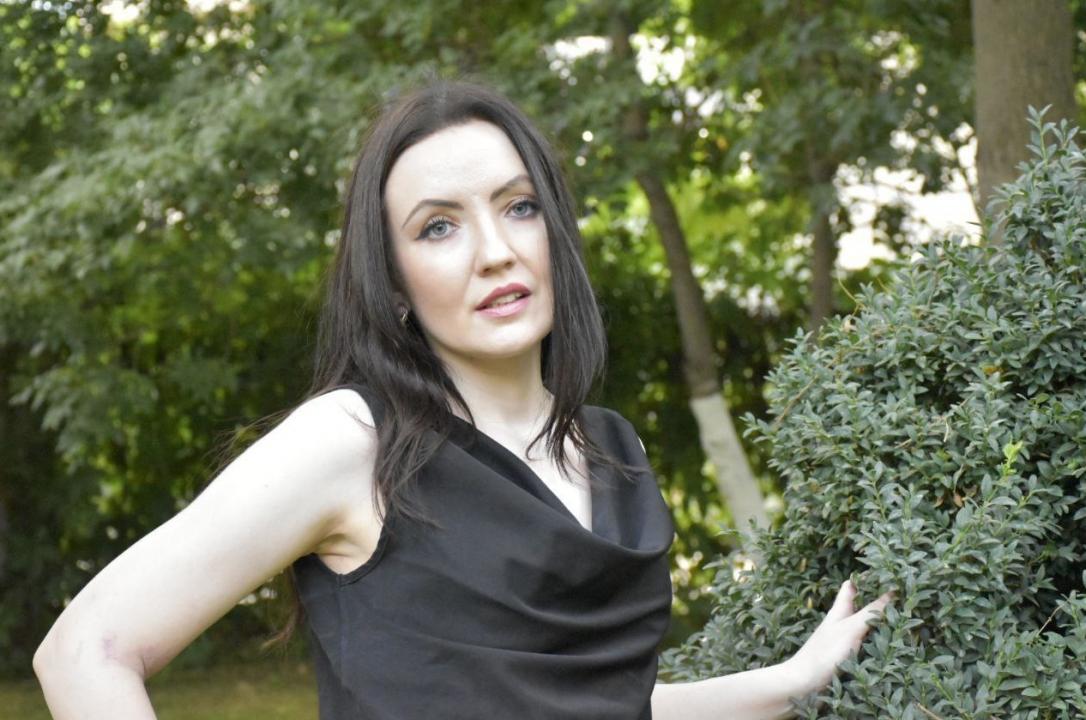 Start LIVE VideoChat with CamillaRhodes