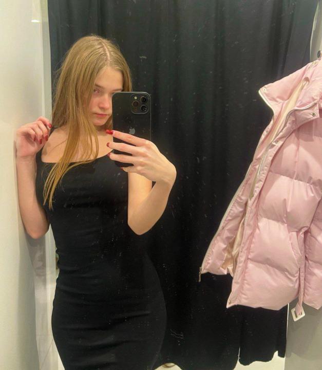 Webcam chat profile for HappyEmily444: Outfits