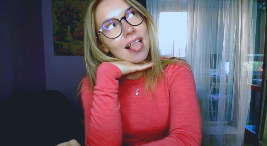 Webcam chat profile for TaylorBre: Legs, feet & shoes