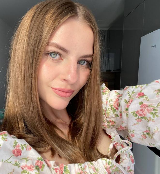 Webcam chat profile for 1HoneyBunny: Dancing