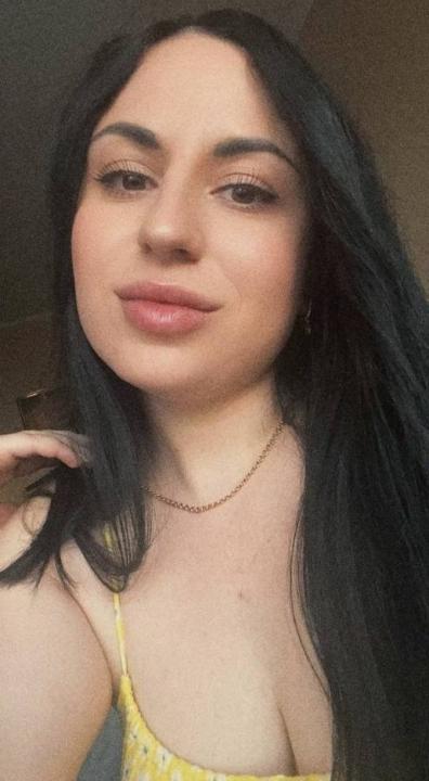 Webcam chat profile for BabyPeach