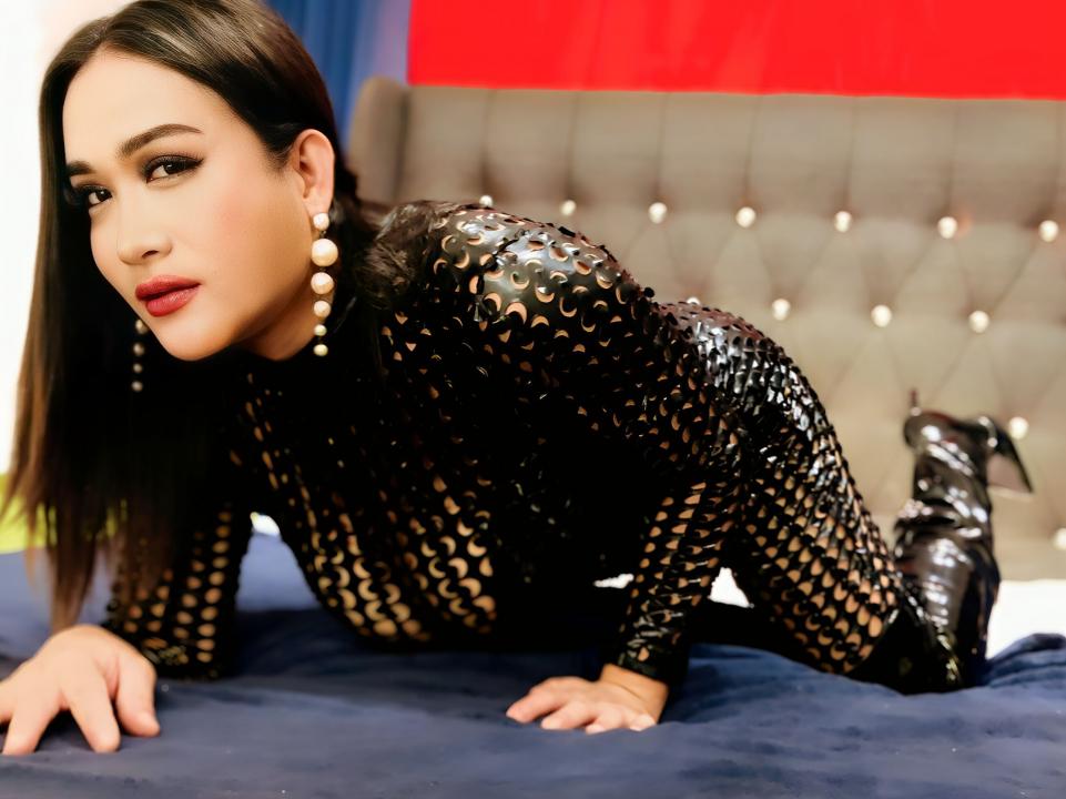 Webcam chat profile for MissSlaveHunter: Bondage & discipline